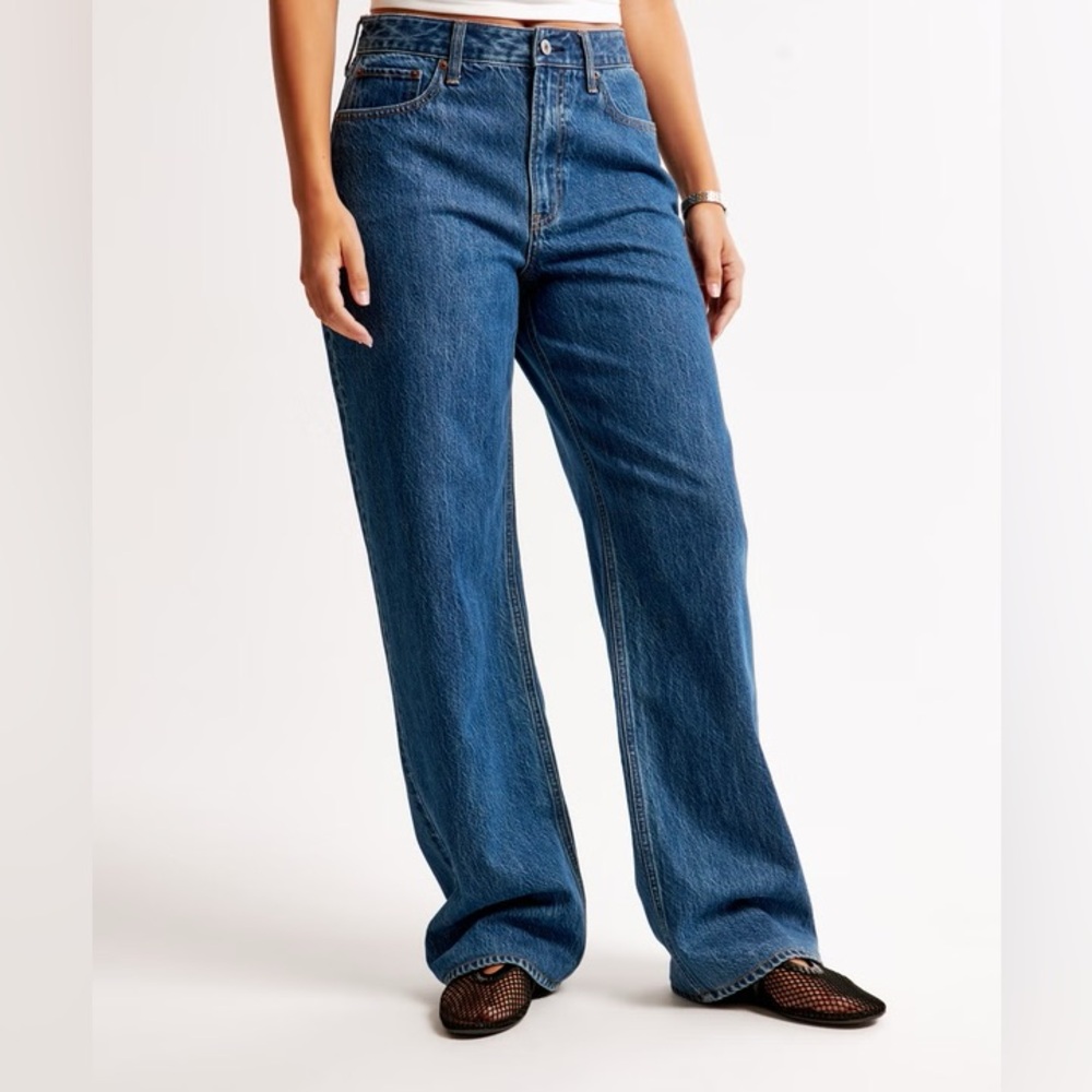 Abercrombie & Fitch Loose High Rise Jeans